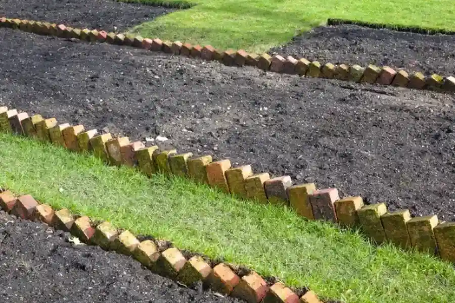 Superior Lawn Edging Hyattsville, MD Superior Lawn Edging Hyattsville, MD